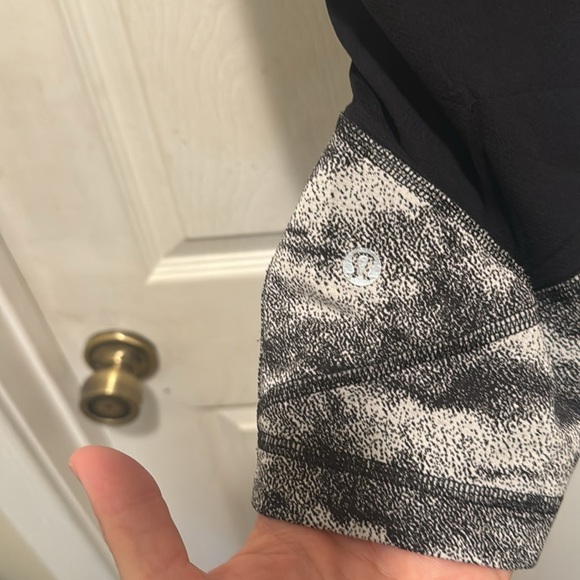 Lululemon Pace Rival Crop Size 10 - Picture 8 of 10